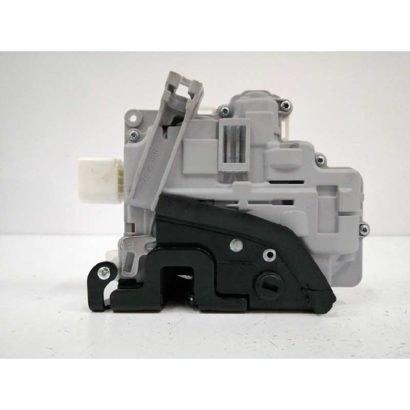 CERRADURA PUERTA TRASERA DERECHA