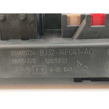 Recambio de caja reles / fusibles para land rover evoque 2.2 td4 cat referencia OEM IAM BJ3214F041AC 3521AT510A 