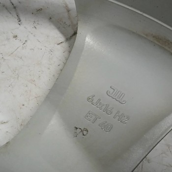 Recambio de llanta para opel corsa d 1.2 16v cat (z 12 xep / lb4) referencia OEM IAM 13256652 6JX16H2 ET40 4H 4X100