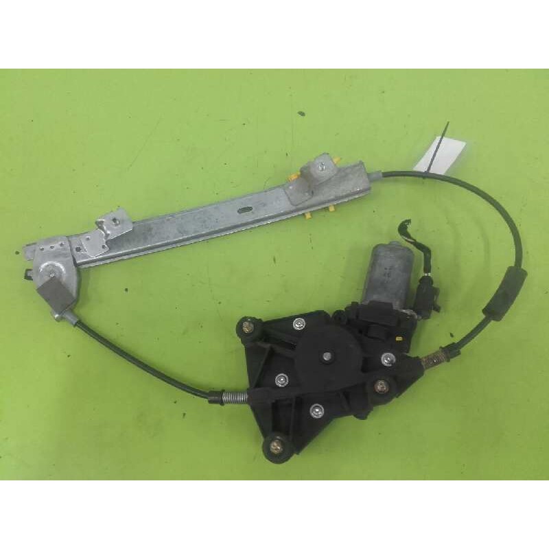 ELEVALUNAS TRASERO DERECHO D233506