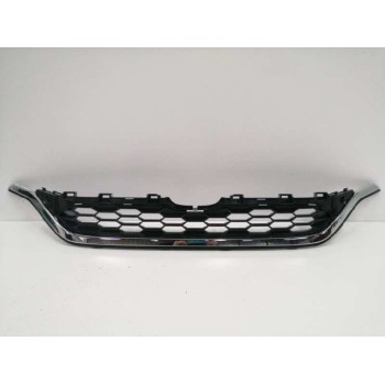 Recambio de rejilla delantera para honda cr-v referencia OEM IAM 71127T1VE010M1 OBSERVAR FOTOS 