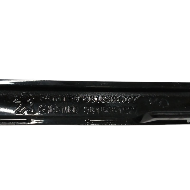 MOLDURA DE PARAGOLPES OBSERVAR FOTO