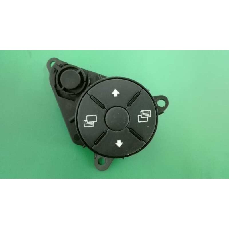 Recambio de mando volante para mercedes-benz clase cls (w219) 320 cdi (219.322) referencia OEM IAM 2308701710 33492701 