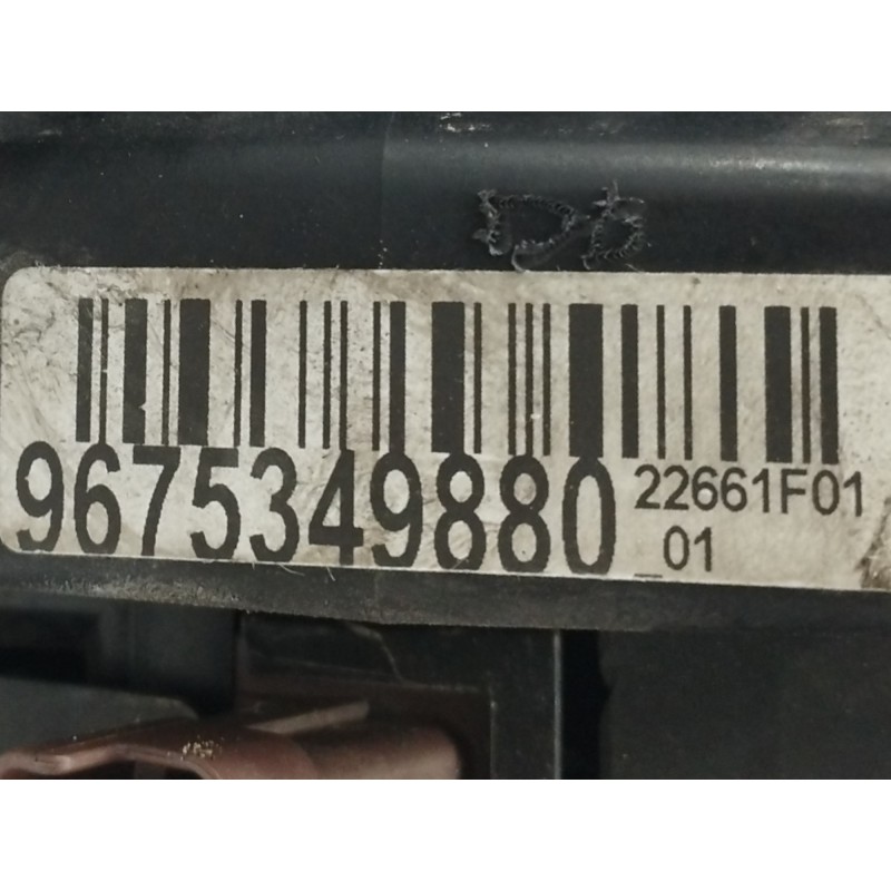 CAJA RELES / FUSIBLES