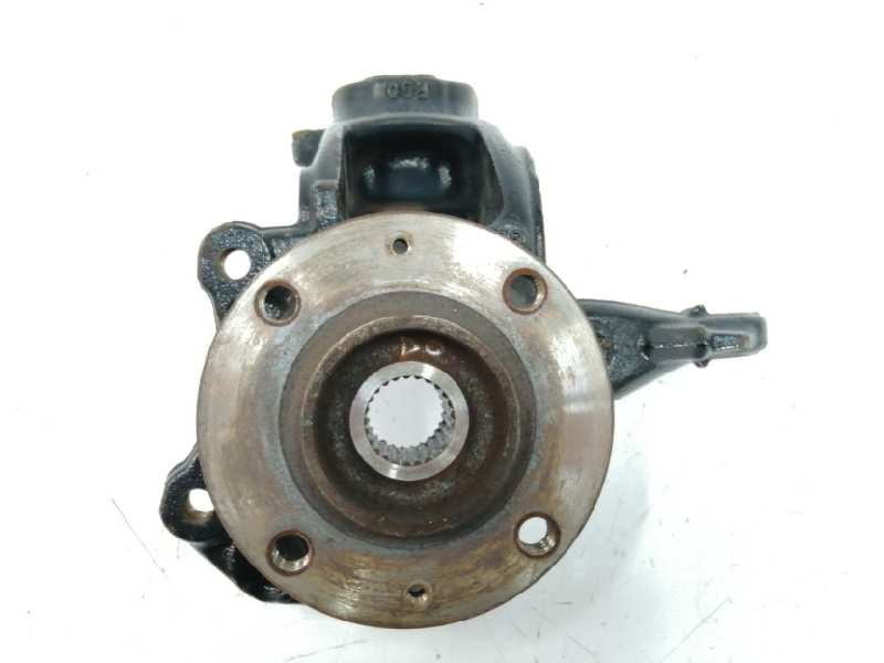 Recambio de mangueta delantera izquierda para peugeot 208 1.6 blue-hdi fap referencia OEM IAM   
