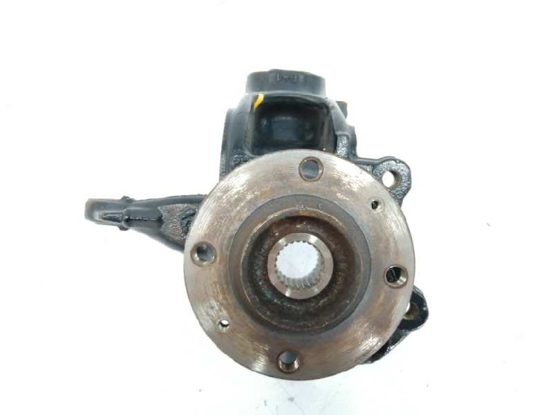 Recambio de mangueta delantera derecha para peugeot 208 1.6 blue-hdi fap referencia OEM IAM   