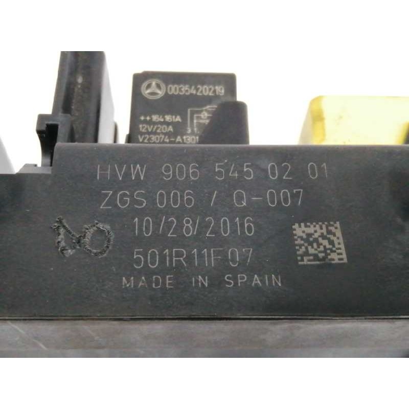 CAJA RELES / FUSIBLES