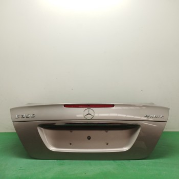 Recambio de tapa maletero para mercedes-benz clase e (w211) berlina 3.5 v6 cat referencia OEM IAM A2117500075  