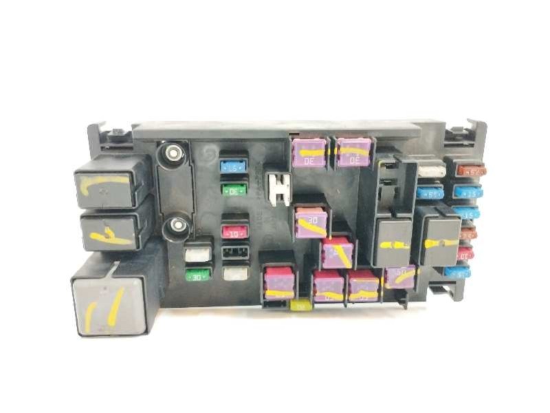 Recambio de caja reles / fusibles para subaru impreza g12 2.0 diesel cat referencia OEM IAM 82241FG030  