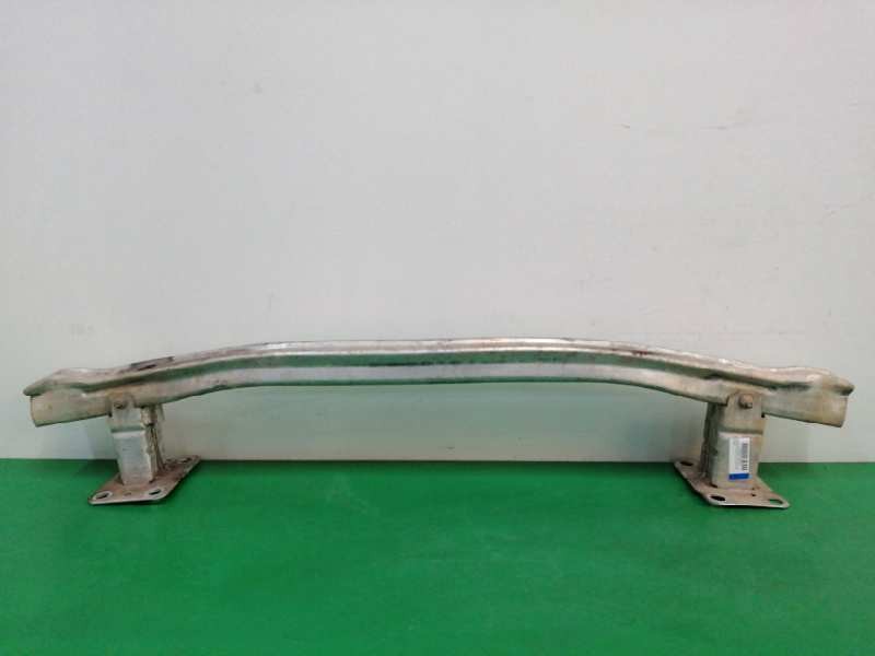 Recambio de refuerzo paragolpes delantero para renault scenic ii 2.0 dci diesel cat referencia OEM IAM   