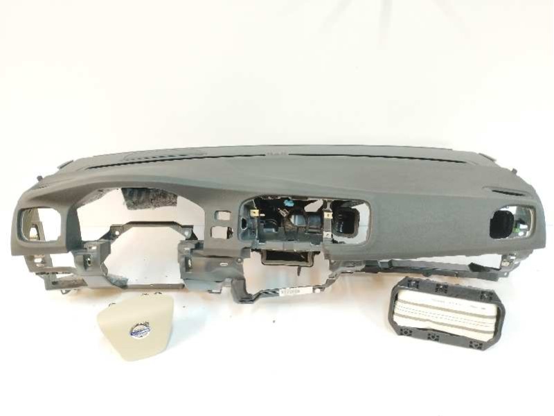 Recambio de salpicadero para volvo v60 kombi cross country 2.0 diesel cat referencia OEM IAM 31393670 P31418474 616289100C