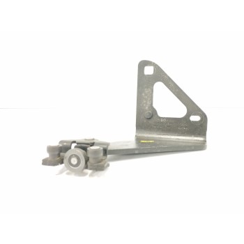 Recambio de soporte / guia puerta corredera para fiat talento kasten (296) 2.0 dci referencia OEM IAM 745965439R INFERIOR 934517