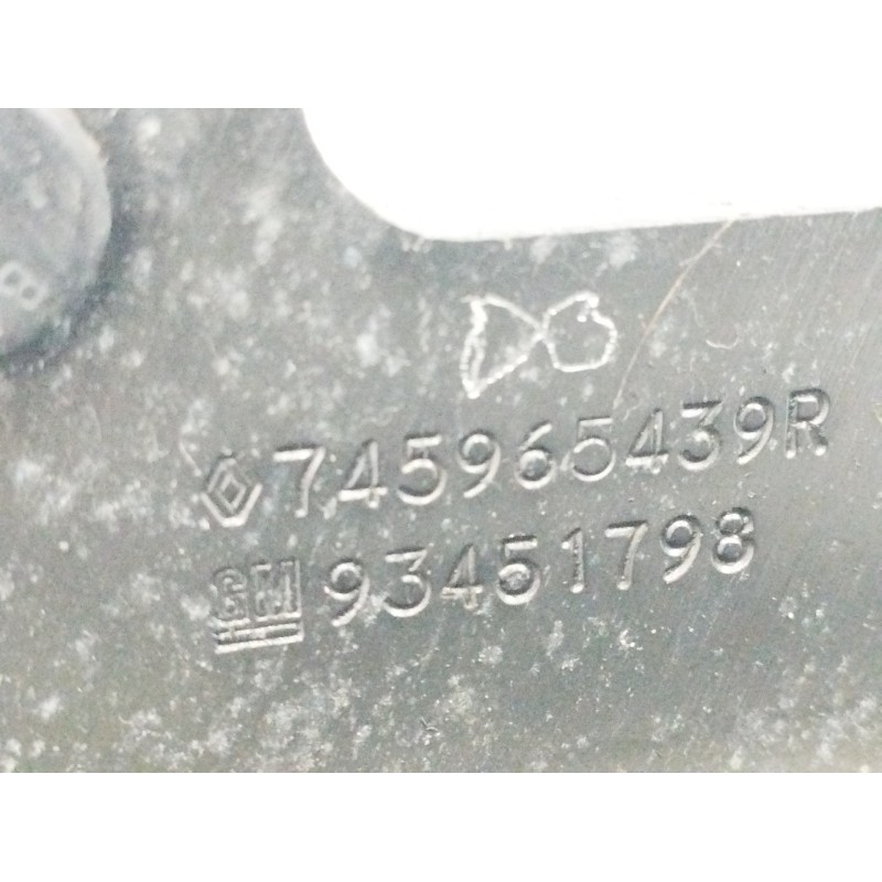 SOPORTE / GUIA PUERTA CORREDERA INFERIOR 93451798