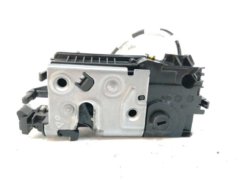 Recambio de cerradura puerta delantera derecha para peugeot 208 1.6 blue-hdi fap referencia OEM IAM 9812500780  