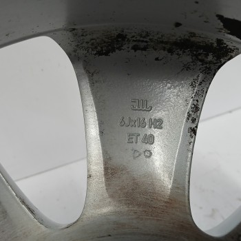 Recambio de llanta para opel corsa d 1.2 16v cat (z 12 xep / lb4) referencia OEM IAM 13256652 6JX16H2 ET40 4H 4X100