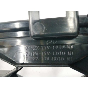 Recambio de rejilla delantera para honda cr-v referencia OEM IAM 71127T1VE010M1  