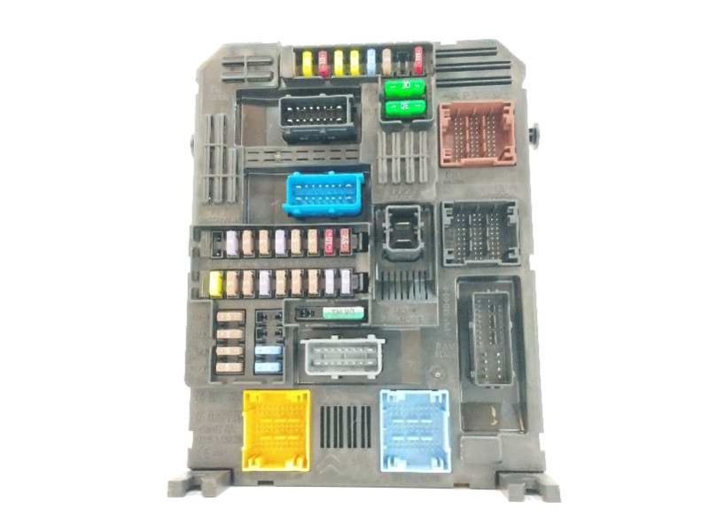 Recambio de caja reles / fusibles para citroën c4 grand picasso 1.5 blue-hdi fap referencia OEM IAM 9832880380  
