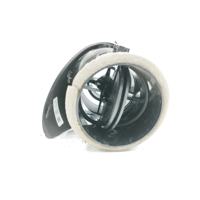 REJILLA AIREADORA TRASERA DEL APOYABRAZOS