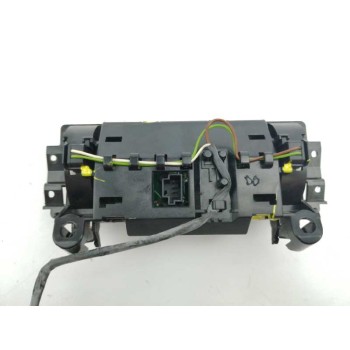 Recambio de mando climatizador para mercedes-benz clase cls (w219) 5.0 v8 24v cat referencia OEM IAM 2118200285 TRASERO 