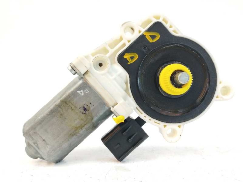 Recambio de motor elevalunas delantero derecho para dodge nitro 2.8 crd referencia OEM IAM 68004590AA Recambio de motor elevalunas delantero derecho para dodge nitro 2.8 crd referencia OEM IAM 68004590AA