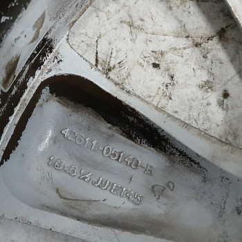 Recambio de llanta para toyota avensis berlina (t25) 2.0 16v cat referencia OEM IAM 4261105140B 16X6,5JJ ET45 5H 5X100