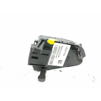 Recambio de mando volante para opel adam 1.4 16v referencia OEM IAM 13357709 LADO IZQUIERDO 