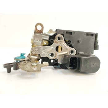 Recambio de cerradura puerta trasera derecha para ssangyong rexton 2.7 turbodiesel cat referencia OEM IAM   