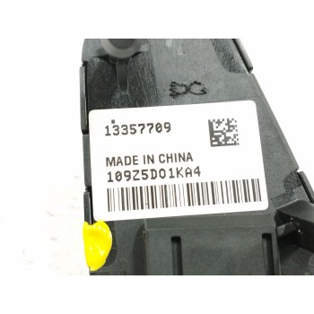 Recambio de mando volante para opel adam 1.4 16v referencia OEM IAM 13357709 LADO IZQUIERDO 