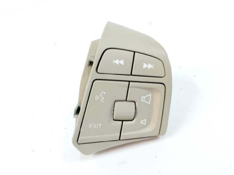 Recambio de mando volante para volvo v60 kombi cross country 2.0 diesel cat referencia OEM IAM 31334502 LADO DERECHO 