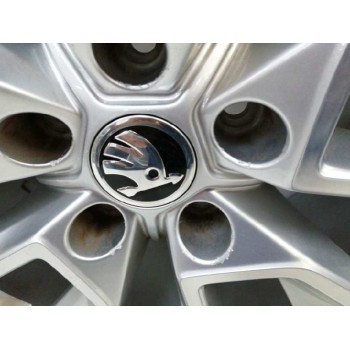 Recambio de llanta para skoda karoq (nu) 2.0 tdi referencia OEM IAM 57A601025D 7JX18H2 ET45 