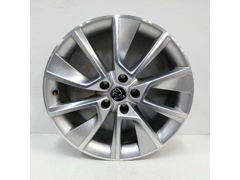 Recambio de llanta para skoda karoq (nu) 2.0 tdi referencia OEM IAM 57A601025D 7JX18H2 ET45 
