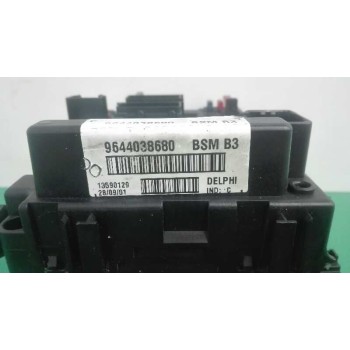 Recambio de caja reles / fusibles para peugeot 206 berlina xt referencia OEM IAM 9644038680  