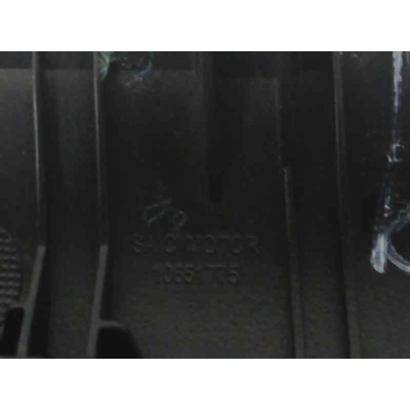 MOLDURA KIT SALPICADERO 10651764