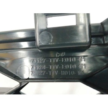 Recambio de rejilla delantera para honda cr-v referencia OEM IAM 71127T1VE010M1  