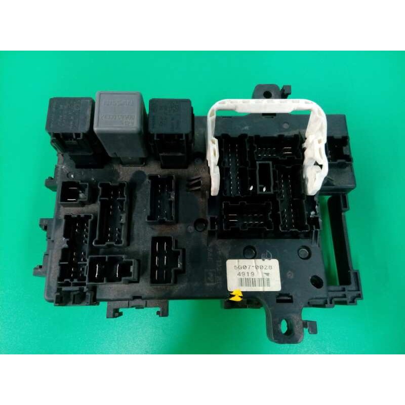 Recambio de caja reles / fusibles para nissan terrano/terrano.ii (r20) comfort referencia OEM IAM 5G0700284919  