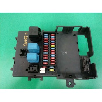 Recambio de caja reles / fusibles para nissan terrano/terrano.ii (r20) comfort referencia OEM IAM 5G0700284919  