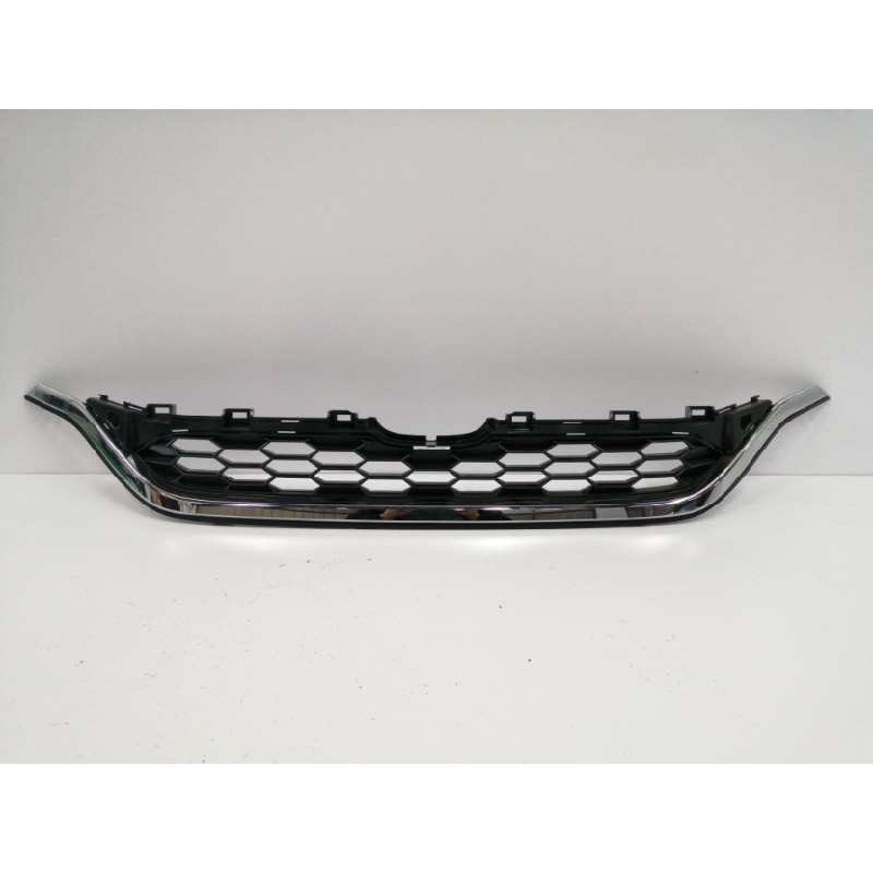 Recambio de rejilla delantera para honda cr-v referencia OEM IAM 71127T1VE010M1  