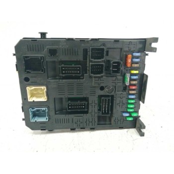 CAJA RELES / FUSIBLES 281197595 
