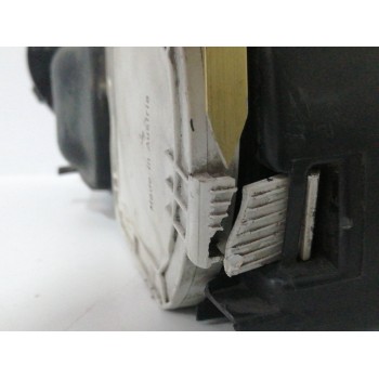 Recambio de faro izquierdo para chrysler voyager (rg) 2.5 crd cat referencia OEM IAM 04857703AB 5870100000 PATA DAÑADA