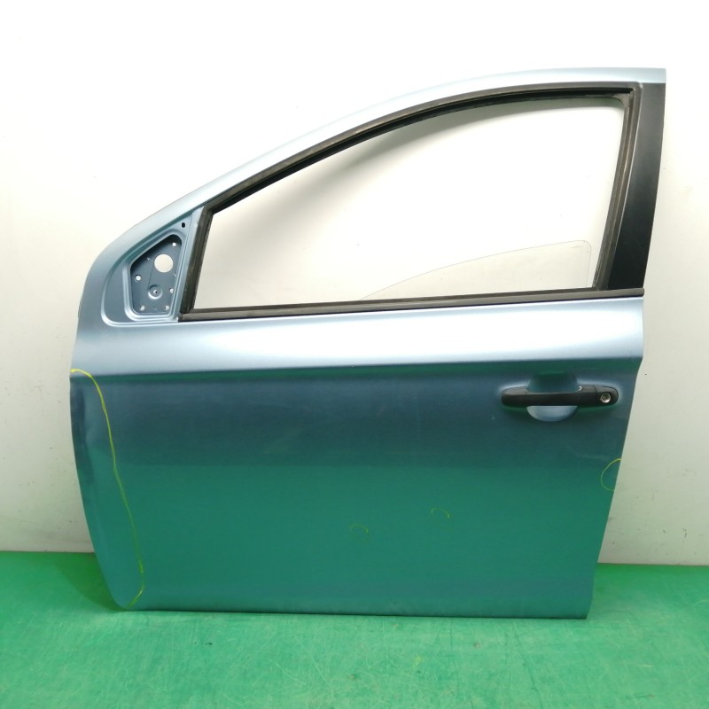 Recambio de puerta delantera izquierda para hyundai i20 i (pb, pbt) 1.4 crdi referencia OEM IAM  NECESITA REPARACION 