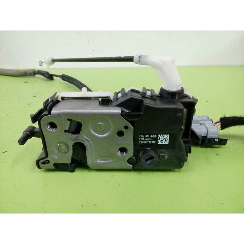 Recambio de cerradura puerta delantera derecha para peugeot partner tepee active 1.2 pure tech 110 referencia OEM IAM 828405  
