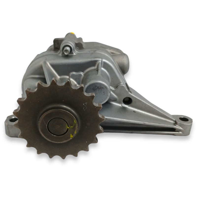 Recambio de bomba aceite para mercedes-benz sprinterii caja abierta (desde 01.06) 2.1 cdi cat referencia OEM IAM 6111810201  