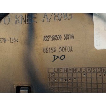 Recambio de guantera para infiniti qx30 2.2 diesel cat referencia OEM IAM 681S65DF0A  