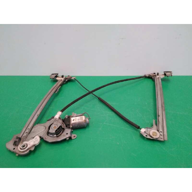 ELEVALUNAS DELANTERO IZQUIERDO 400683T2