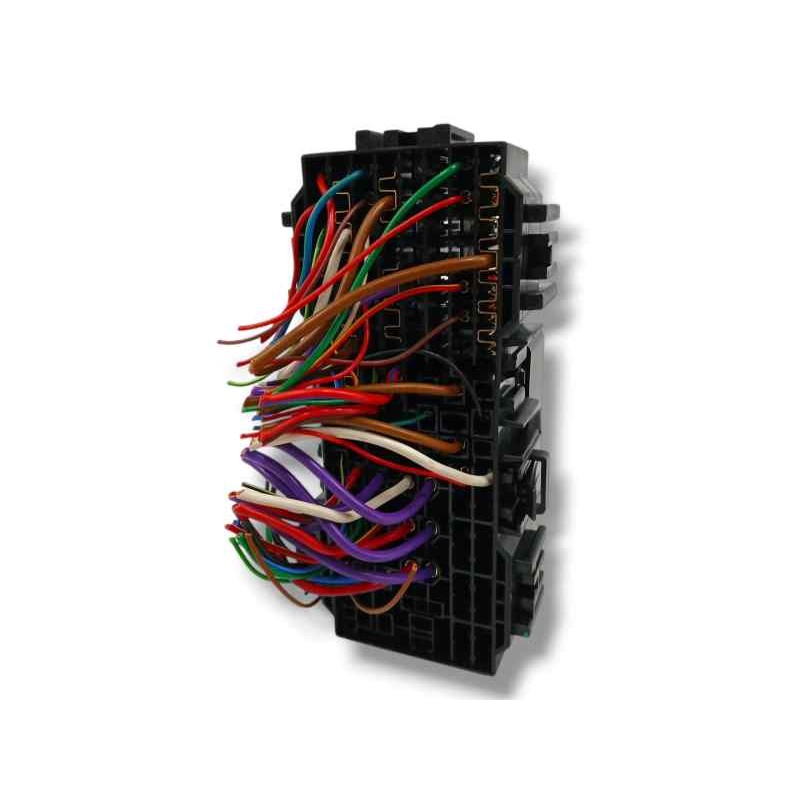 CAJA RELES / FUSIBLES