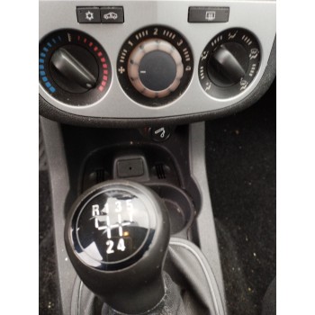 opel corsa d del año 2013