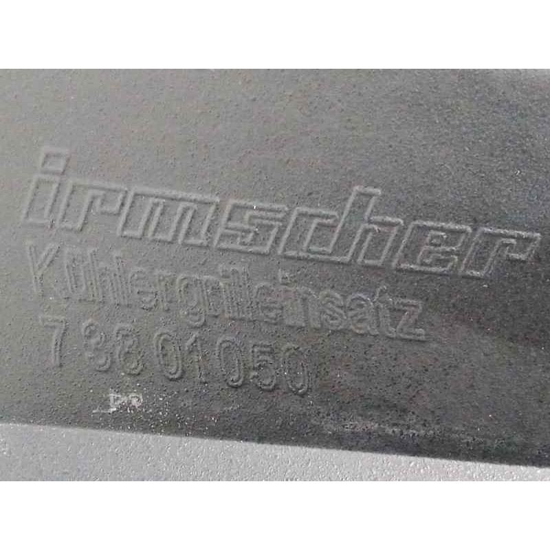 REJILLA PARAGOLPES DELANTERO