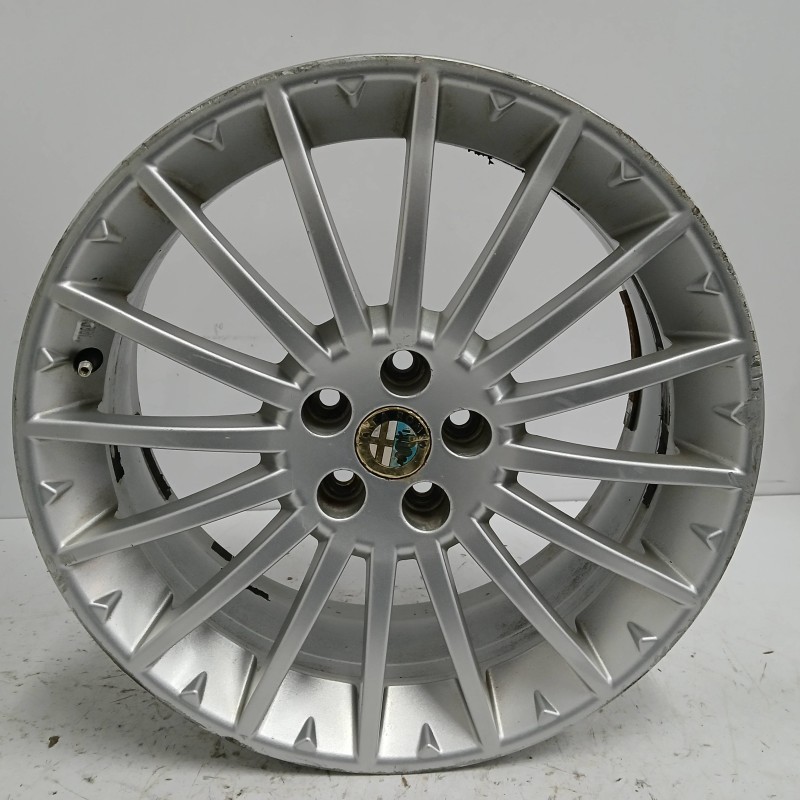 Recambio de llanta para alfa romeo 156 1.9 jtd 16v distinctive referencia OEM IAM 60689246 7JX17H2 ET40,5 5H 5X98