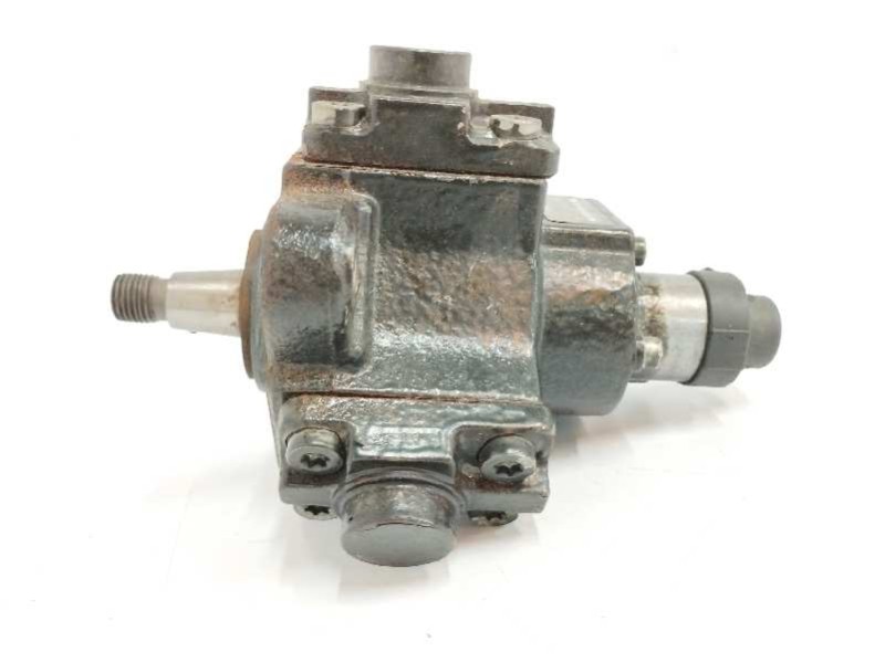 Recambio de bomba inyeccion para opel insignia sports tourer edition referencia OEM IAM 55571005 0445010193 