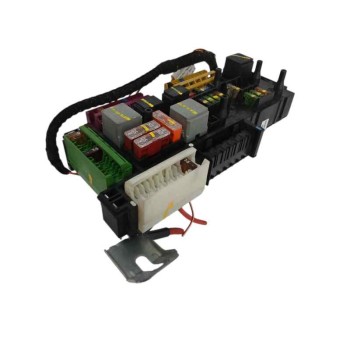 Recambio de caja reles / fusibles para mercedes-benz clase e coupe (w207) 2.1 cdi e220 referencia OEM IAM 168298  